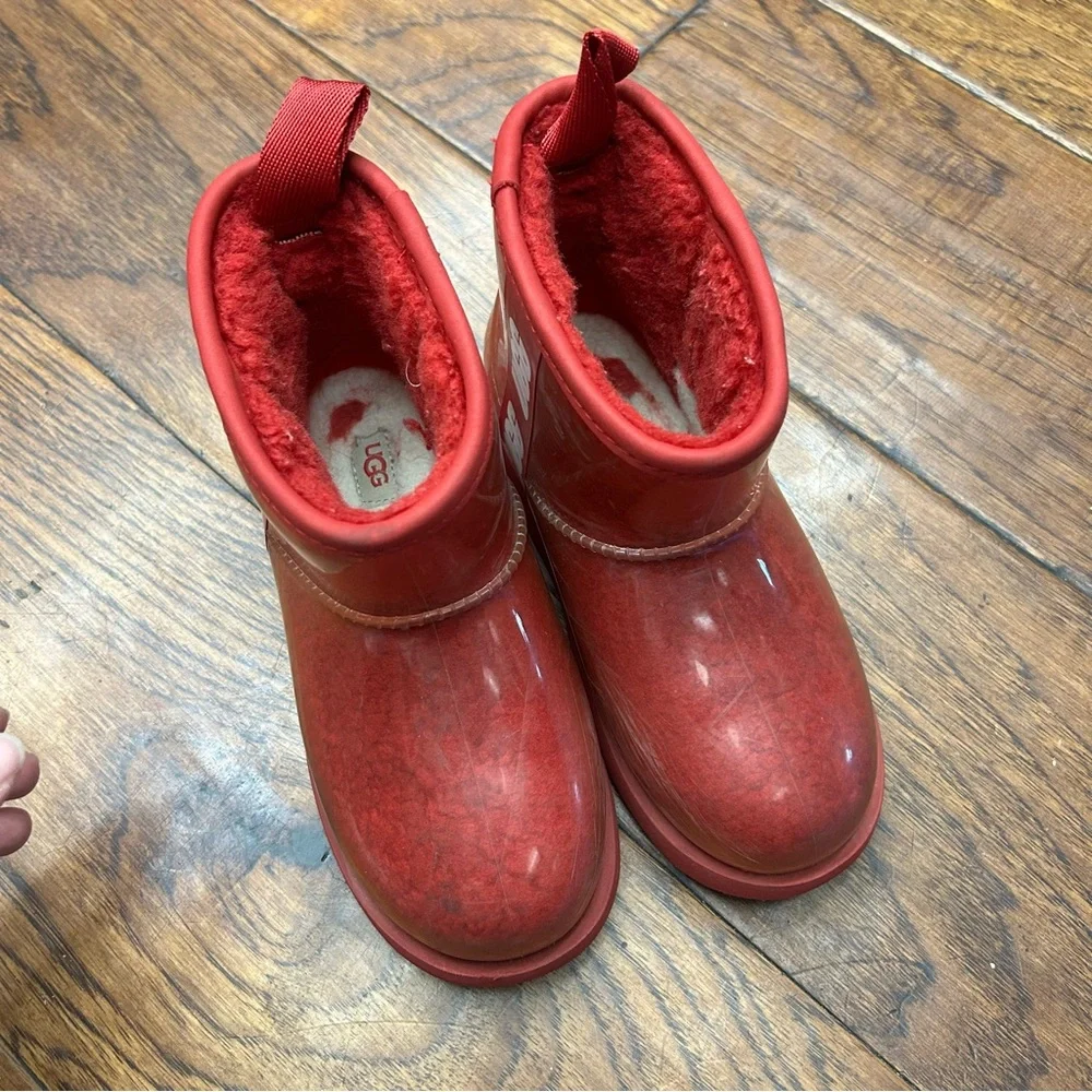UGG Classic Clear‎ Mini II waterproof boots